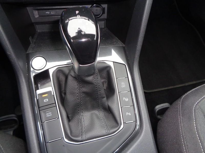 Volkswagen Tiguan 2.0 TDI DSG Elegance  110 kW - fotka 15 z 30