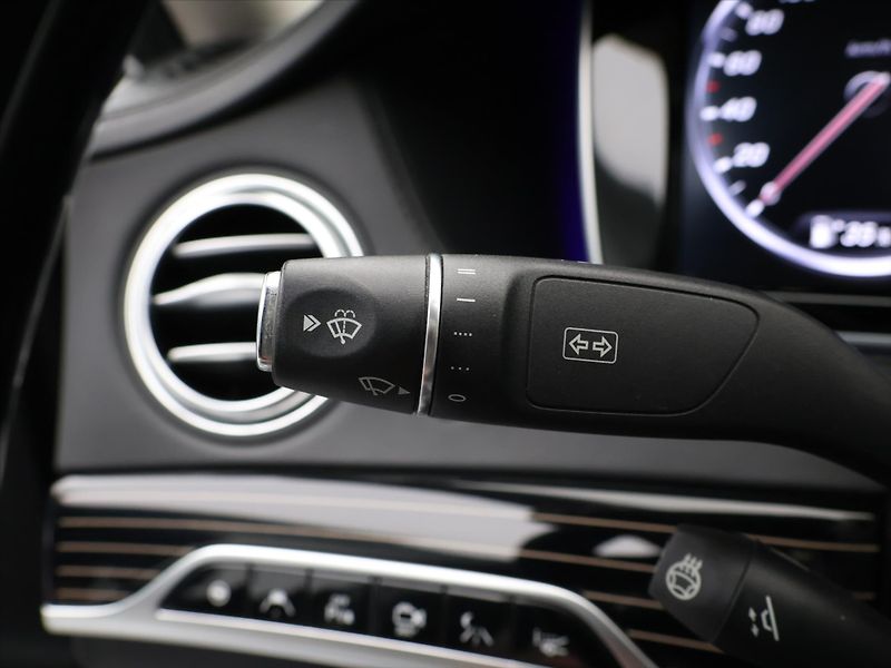 Mercedes-Benz Třídy S 4,7 500 Maybach 4M 335kW CZ DP - fotka 20 z 35