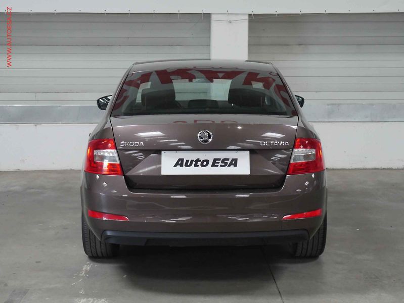 Škoda Octavia (2016) 1.2 TSi, 2.maj,ČR, AC - fotka 5 z 17