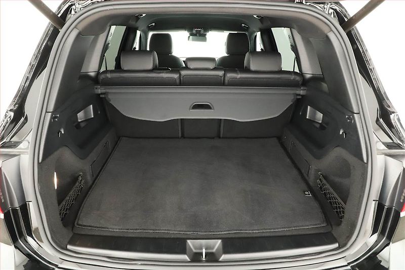 Mercedes-Benz GLB (2024) 200 d 4MATIC - fotka 19 z 20