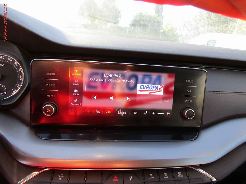 Škoda Octavia (2020) 1.5TSi, LED, aut.klima - fotka 14 z 19