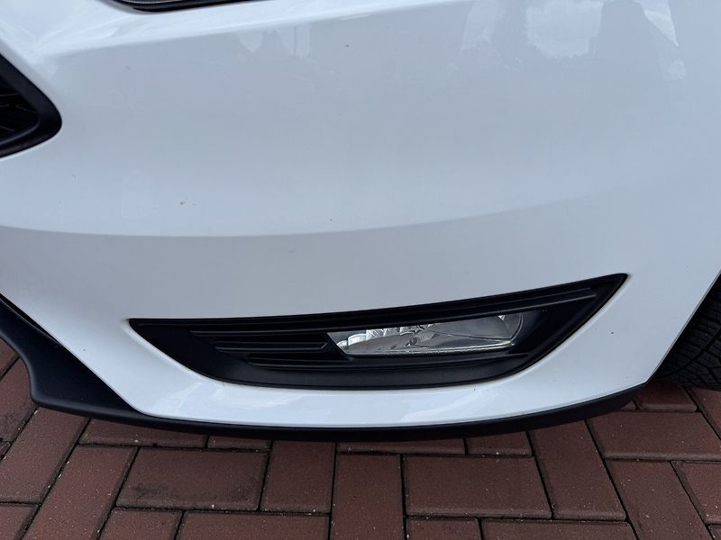 Ford Focus (2016) 1.6i Ti-VCT Klima Winter Paket - fotka 35 z 50