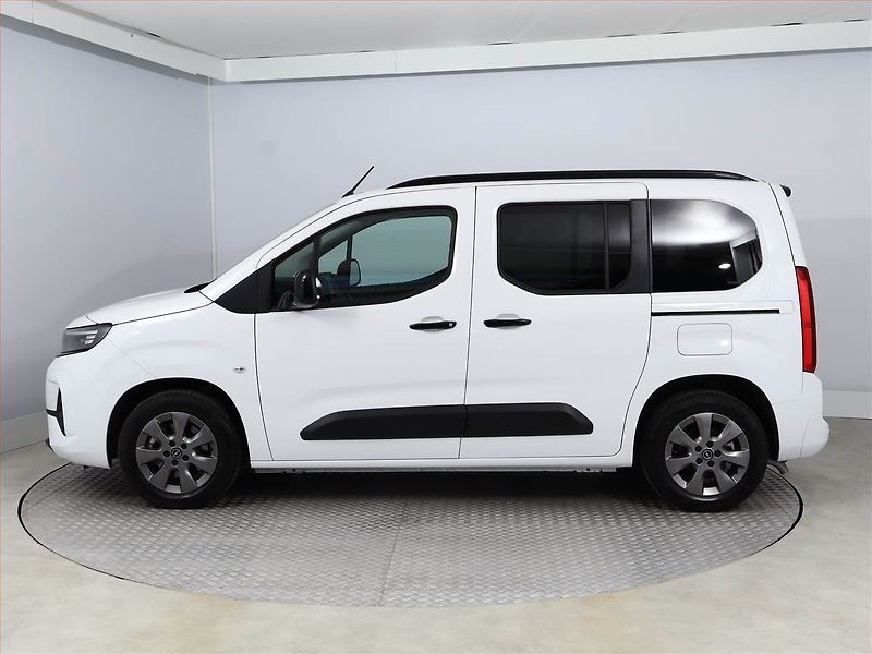 Opel Combo (2025) Edition 1.2 Turbo, 3Místa, ČR - fotka 3 z 17