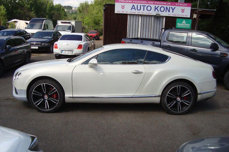 Bentley Continental GT (2013) V8 Twin Turbo - fotka 4 z 40