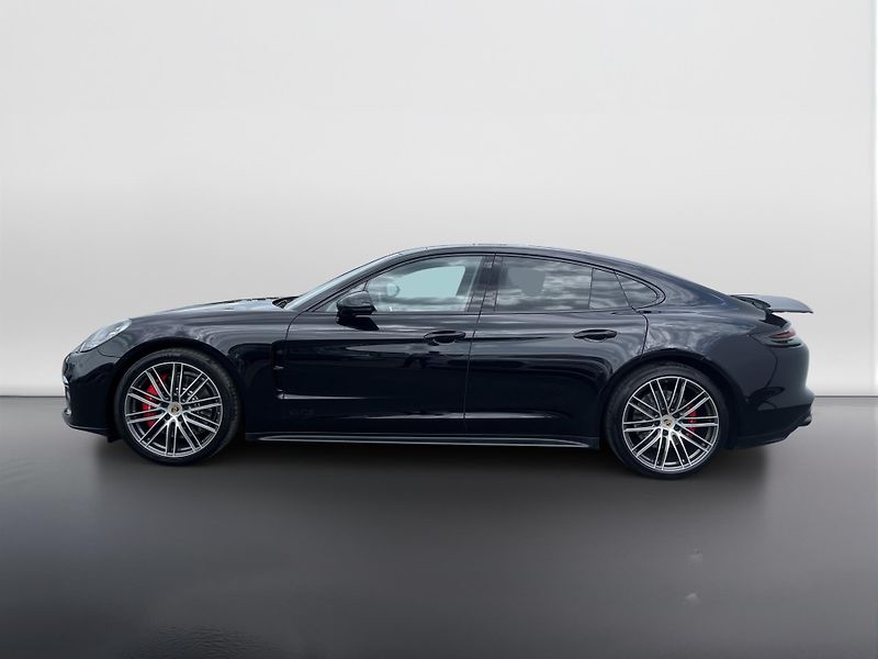 Porsche Panamera (2019) GTS - fotka 2 z 30