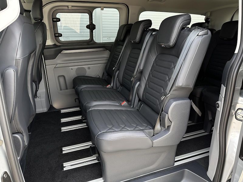 Ford Tourneo Custom - fotka 43 z 51