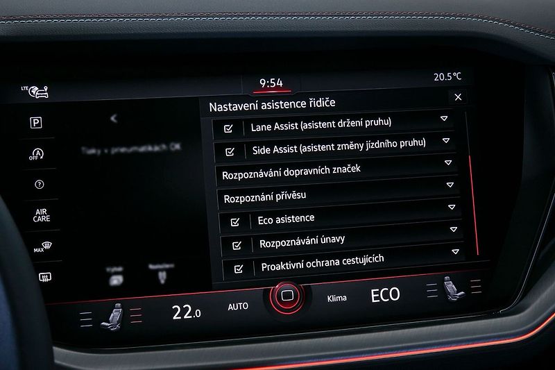 Volkswagen Touareg 3.0TDI 210kW R-Line Edition 20 - fotka 40 z 46