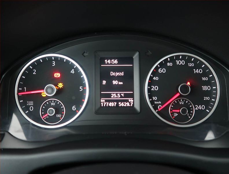 Volkswagen Tiguan (2012) 2.0 TDI, Park. senzory - fotka 11 z 17