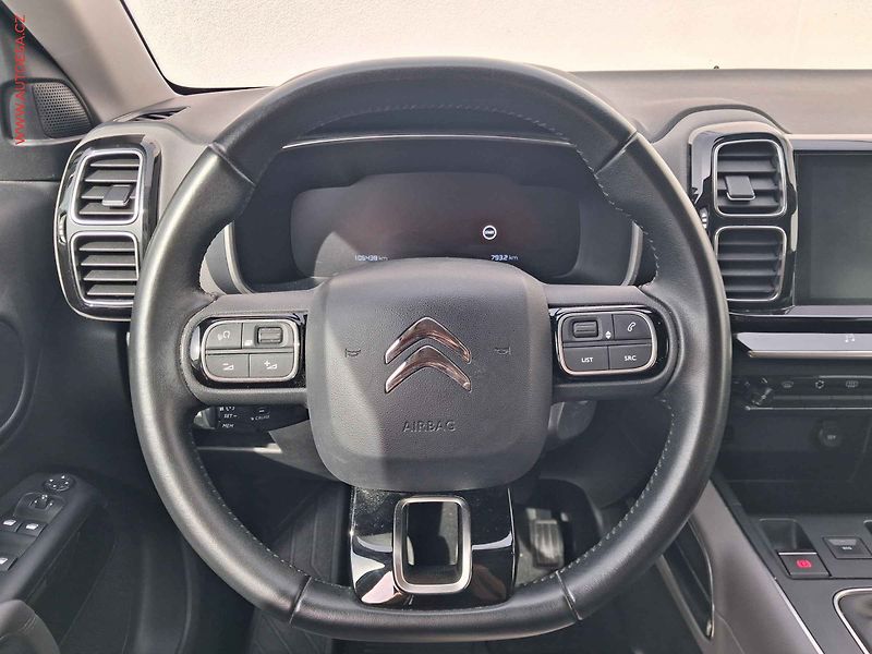 Citroën C5 Aircross (2019) 1.2 PT, Feel, navi, kamera - fotka 11 z 17