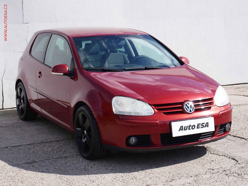 Volkswagen Golf (2006) 1.6 FSi, AC, tempo, park - fotografie inzerátu