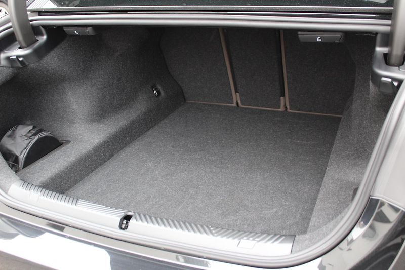 BMW Řada 5 540d xDrive Sedan - fotka 21 z 23