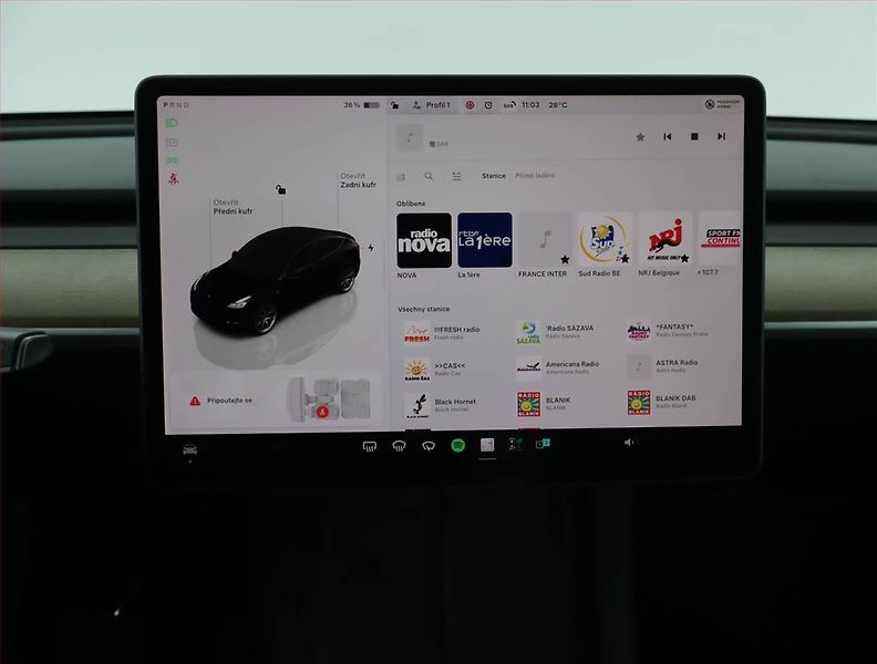 Tesla Model Y (2022) Long Range AWD 79kWh, SoH 91% - fotka 18 z 23