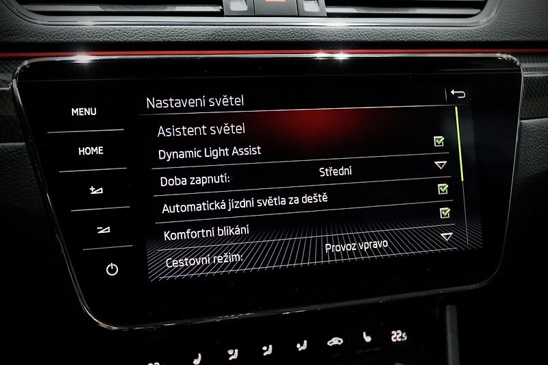Škoda Superb 2.0 TSI 162 kW DSG Sportline - fotka 39 z 50