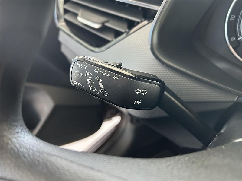 Škoda Scala 1,0   TSI,1.MAJITEL,SERVISKA - fotka 12 z 25