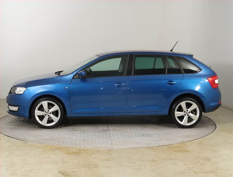 Škoda Rapid (2014) Spaceback 1.2 TSI, Tempomat - fotka 3 z 23