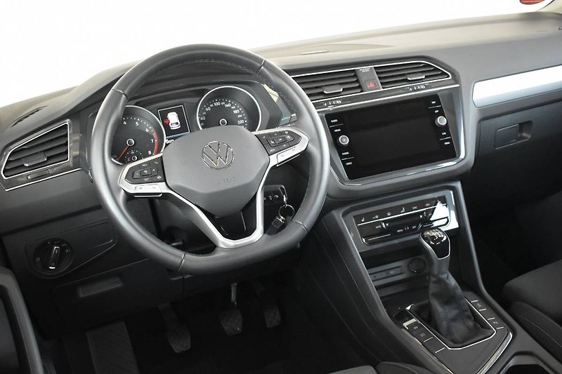 Volkswagen Tiguan (2023) 1.5TSI 110kW,tažné,manuál - fotka 5 z 26