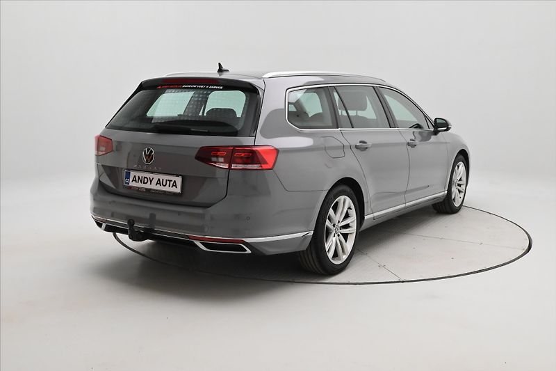 Volkswagen Passat 2,0 TDI 110 kW DSG Elegance Zá - fotka 5 z 33
