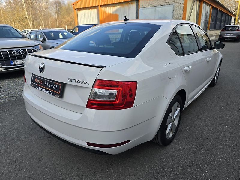 Škoda Octavia 110kW 1.Maj. ČR -DPH - fotka 4 z 36