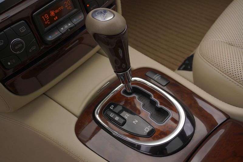 Mercedes-Benz Třídy S S600 5,5I V12 LONG AUT. - fotka 29 z 56