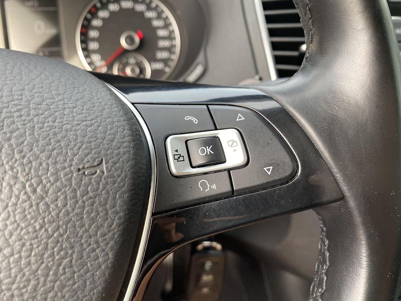Volkswagen Sharan 1.4 TSI 110kW-7MÍST-NAVI-TAŽNÉ - fotka 21 z 39