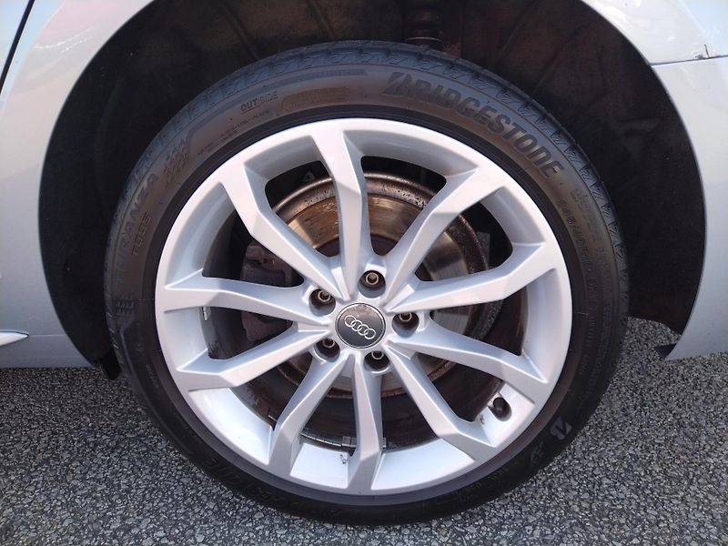 Audi A4 (2016) 2.0 TDI - fotka 14 z 30
