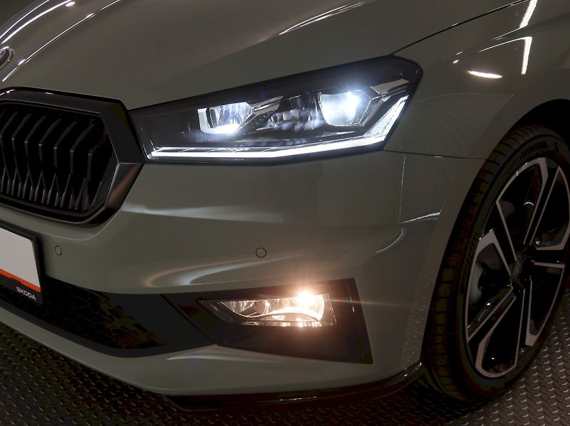 Škoda Fabia (2026) MONTE CARLO 1.5TSI 110KW DSG N - fotka 10 z 39