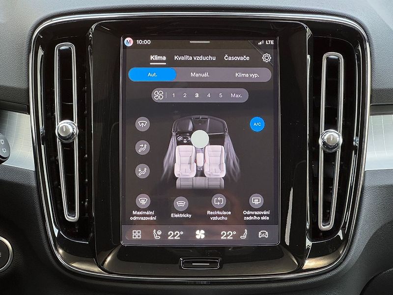Volvo XC40 (2026) ULTRA B4, 360°, PIXEL LED - fotka 26 z 31