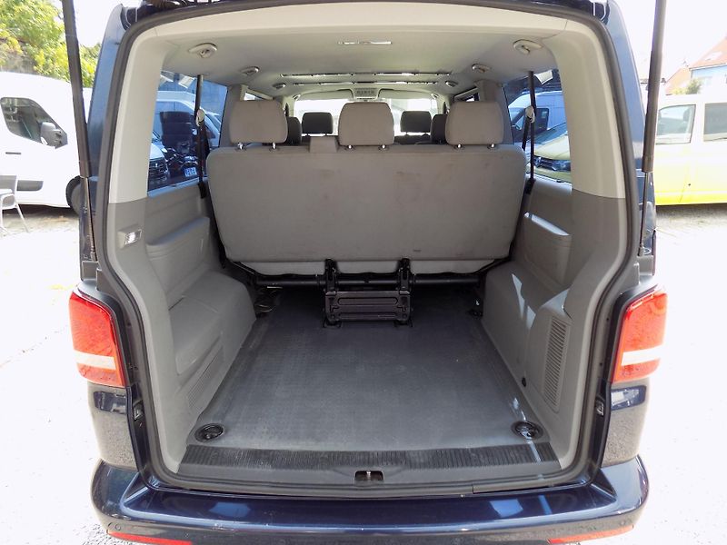 Volkswagen Caravelle 2,0 TDI 103 KW COMFORT NAVI - fotka 21 z 45
