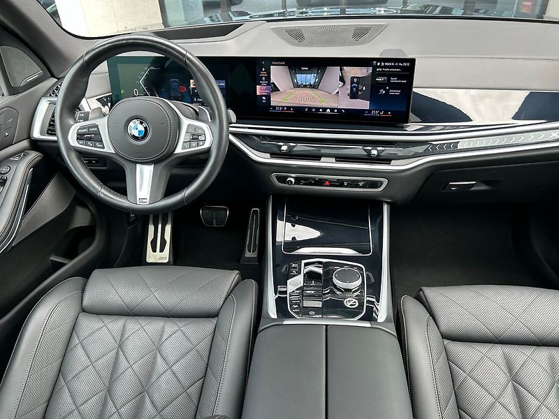 BMW X5 (2025) xDrive 30d El. tažné Msport - fotka 12 z 19