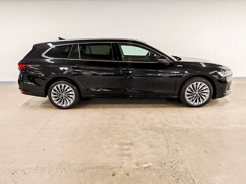 Škoda Superb (2025) Combi 2.0 TDI 142 kW DSG 4x4 L - fotka 30 z 36