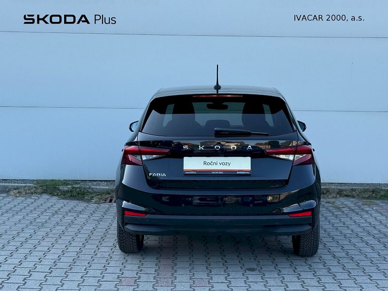 Škoda Fabia (2025) 1.0 TSI 85 kW TopSelection - fotka 6 z 24