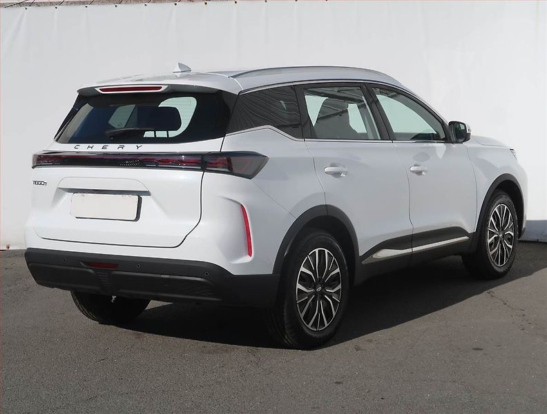 Chery Tiggo 7 (2026) 1.6 TGDI, LUXURY, Ad. tempomat - fotka 5 z 23