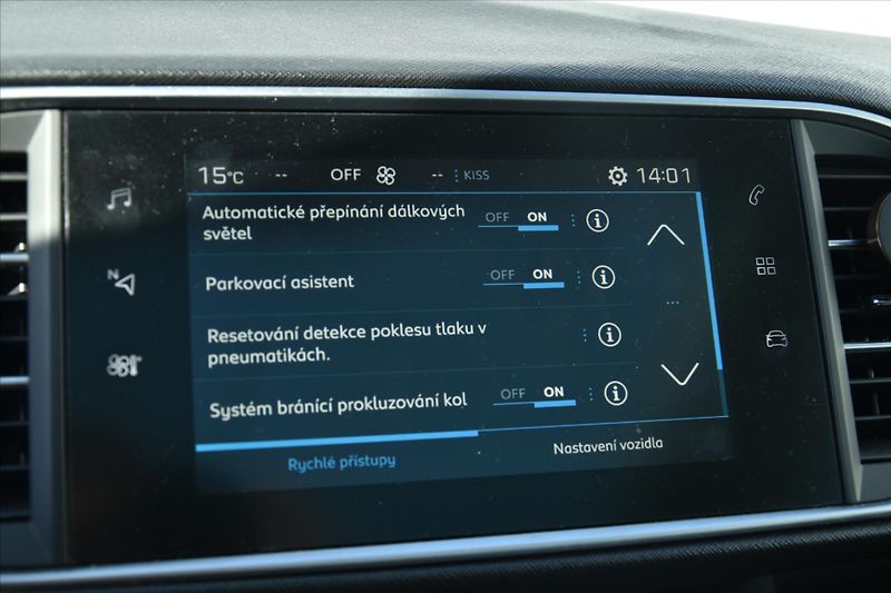 Peugeot 308 SW 1.5HDI 96kW LED PANORAMA ČR - fotka 19 z 23