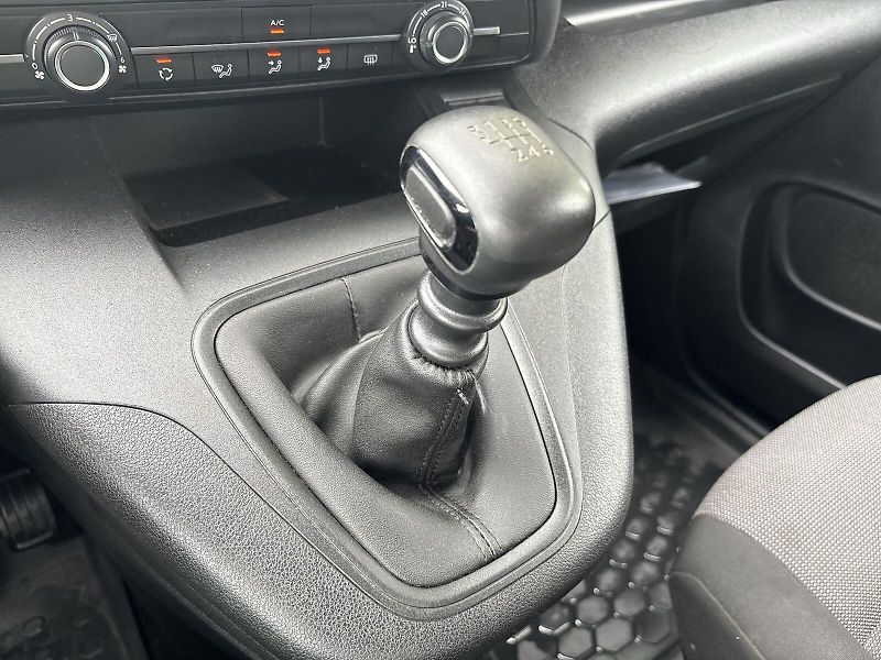 Citroën Berlingo (2022) 1.5 HDI LIVE PACK - fotka 14 z 29