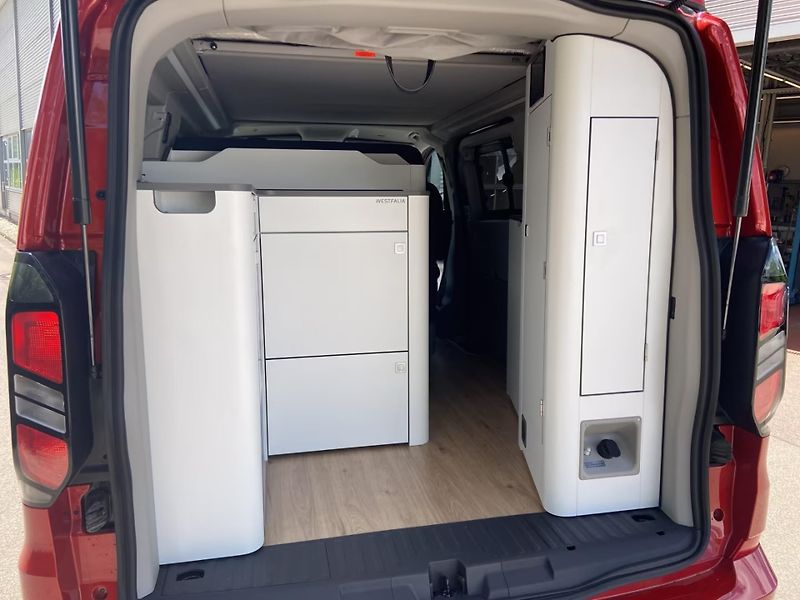 Ford Tourneo Custom Nugget Titanium 320 L1 Automat - fotka 15 z 18
