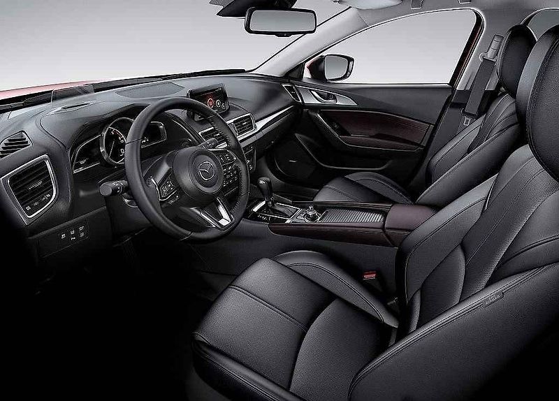 Mazda CX-9.