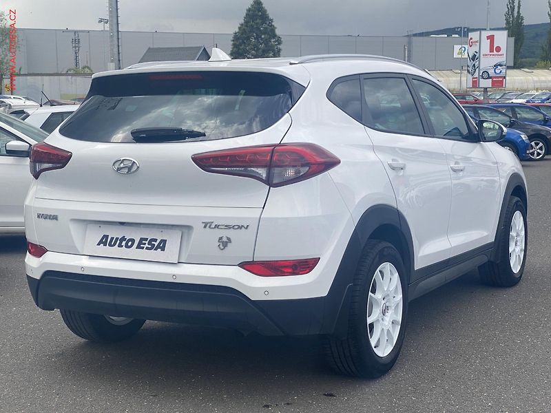 Hyundai Tucson (2016) 1.7 CRDi, ČR, Navi, AC - fotka 4 z 15