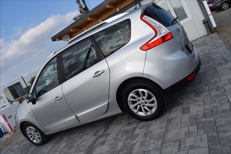 Renault Scénic 1,5 DCi 81KW KLIMA NAVI - fotka 11 z 43