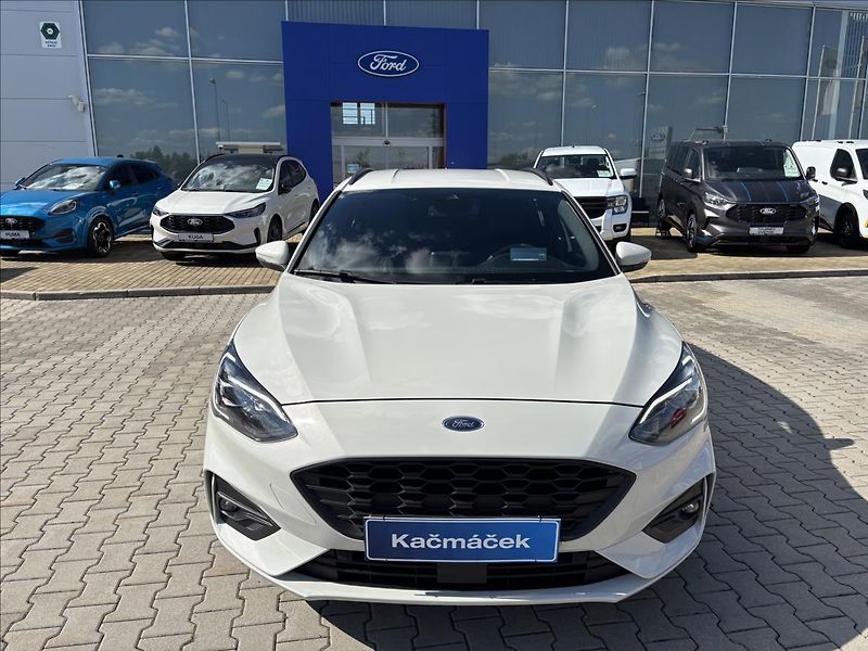 Ford Focus 1,5 EcoBlue 88 kW ST-line - fotka 8 z 43
