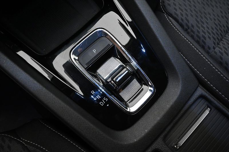 Škoda Octavia 2,0 TDI 110kW DSG Style Záruka - fotka 23 z 32