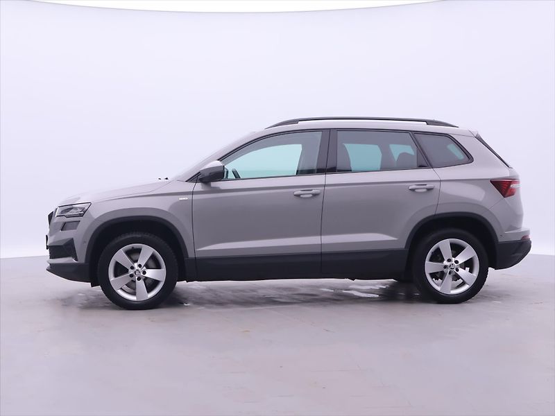 Škoda Karoq 2,0 TDI DSG 4x4 Tour Virtual - fotka 4 z 33