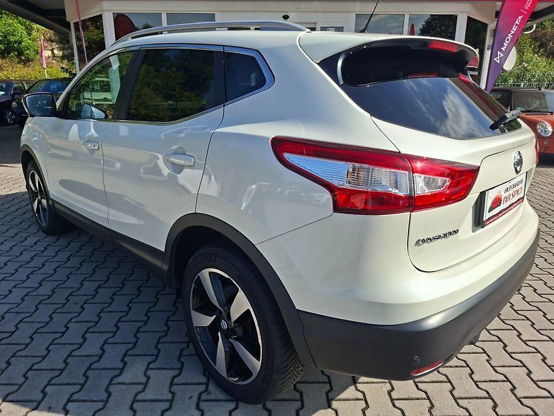 Nissan Qashqai (2017) 1.5dCi 81kW 6MAN -VÝBAVA! - fotka 6 z 42