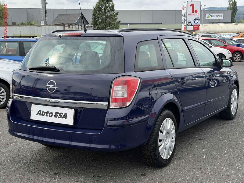 Opel Astra (2007) 1.4i 16V, ČR, AC, temp - fotka 3 z 14