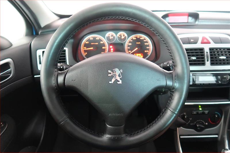 Peugeot 307 (2003) 1.6 16V, po STK, Klima - fotka 14 z 14