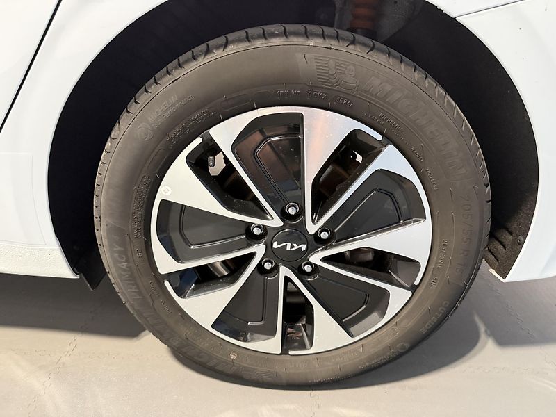Kia Ceed 1.5 T-GDI 103kW Top SW DCT - fotka 13 z 13