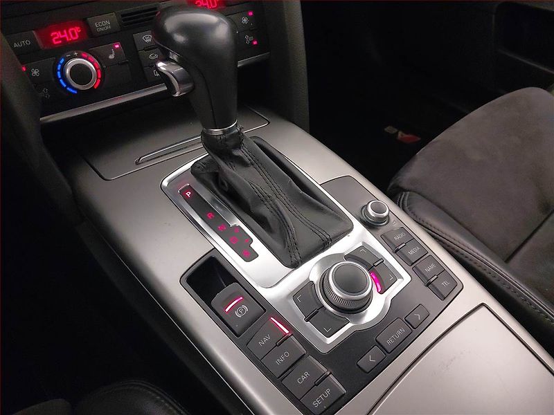 Audi A6 (2007) 2.7 TDI , 4X4, Automat - fotka 16 z 21
