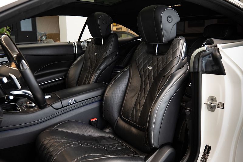 Mercedes-Benz Třídy S 500 Coupé 4MATIC - fotka 7 z 25