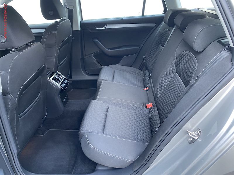 Škoda Superb (2017) 1.8 TSi, ČR, Style, DSG - fotka 10 z 17