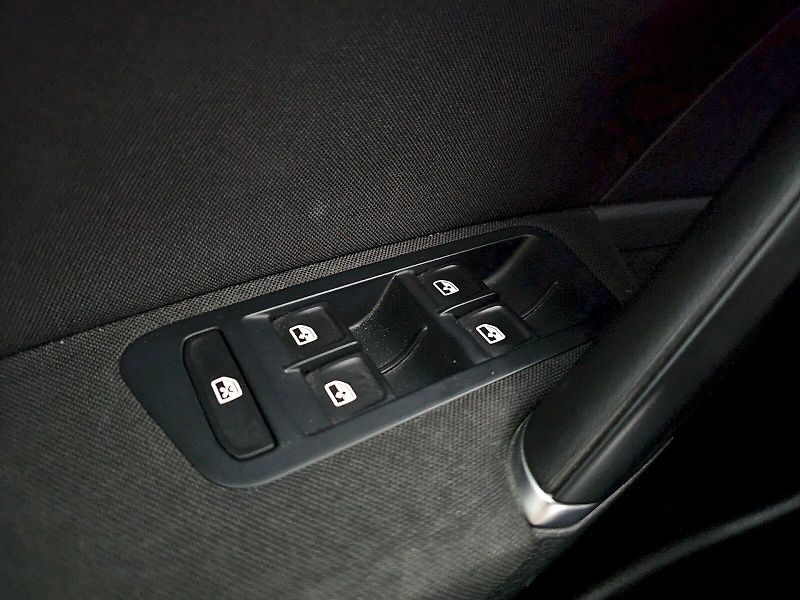 Volkswagen Golf Variant (2020) 1,5 TSI EVO 130k COMFORT LINE - fotka 25 z 31