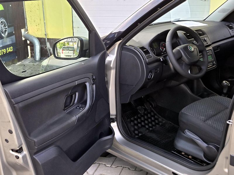 Škoda Roomster TSi 1.maj, NOVÉ ROZVODY        - fotka 25 z 41